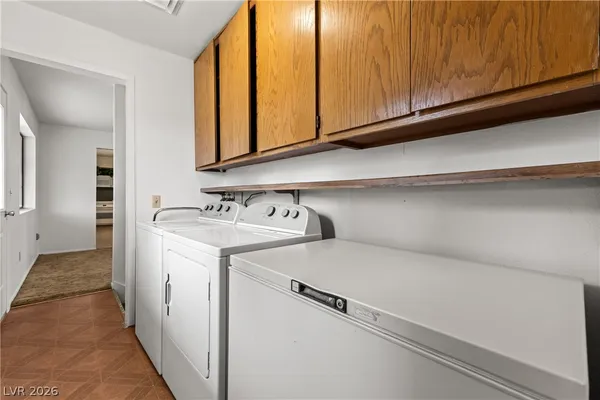 $699,000 | 1665 Whipple Avenue, Logandale, NV 89021