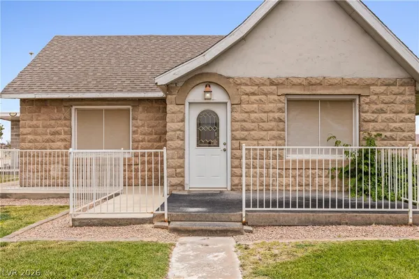 $699,000 | 1665 Whipple Avenue, Logandale, NV 89021