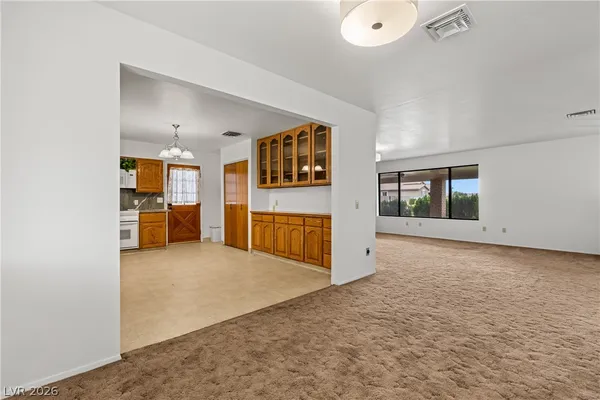 $699,000 | 1665 Whipple Avenue, Logandale, NV 89021