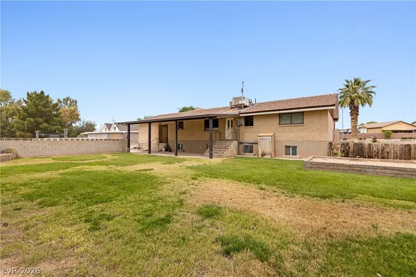 $699,000 | 1665 Whipple Avenue, Logandale, NV 89021