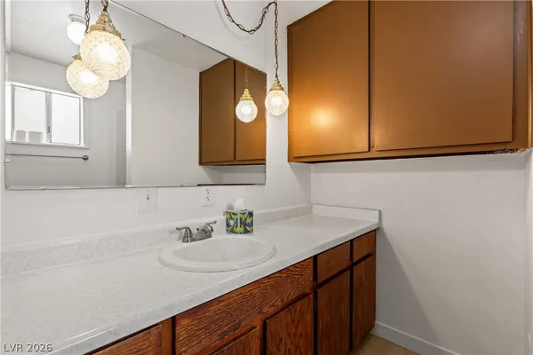 $699,000 | 1665 Whipple Avenue, Logandale, NV 89021