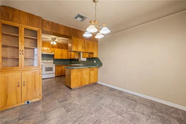 $699,000 | 1665 Whipple Avenue, Logandale, NV 89021