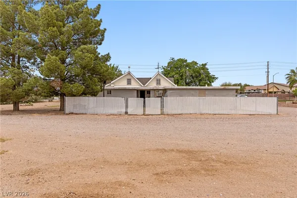 $699,000 | 1665 Whipple Avenue, Logandale, NV 89021