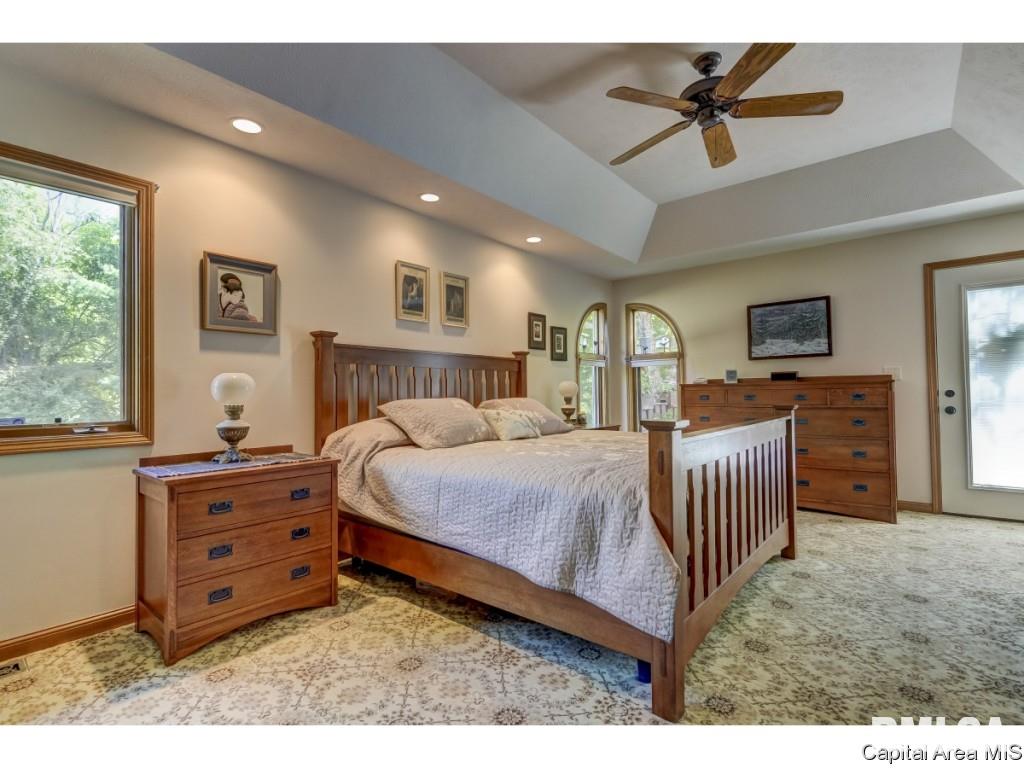 110 Country Place Springfield, IL 62703 - Photo 14 of 36