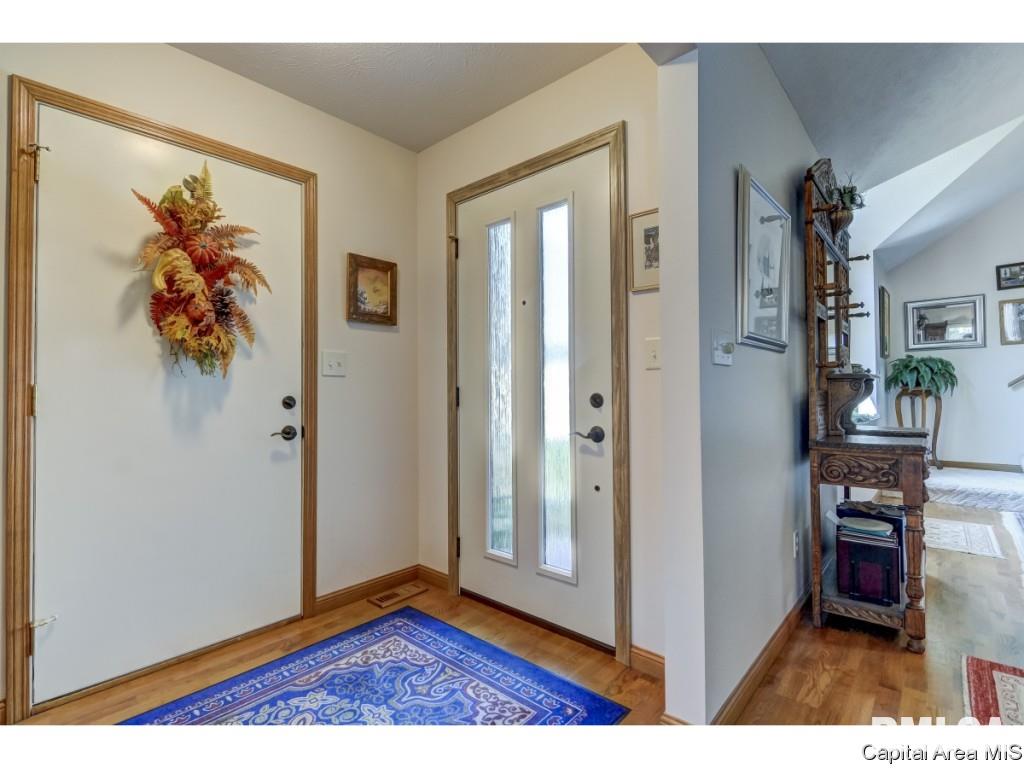 110 Country Place Springfield, IL 62703 - Photo 18 of 36