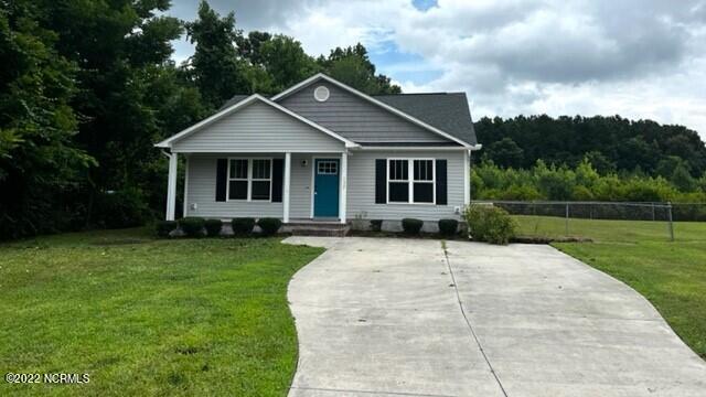 137 Brown Road Jacksonville, NC 28540 - Photo 2 of 19 thumbnail_IMG_9546