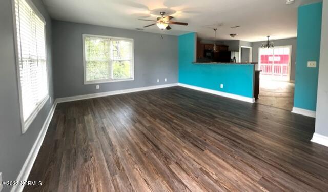 137 Brown Road Jacksonville, NC 28540 - Photo 3 of 19 Livingroom