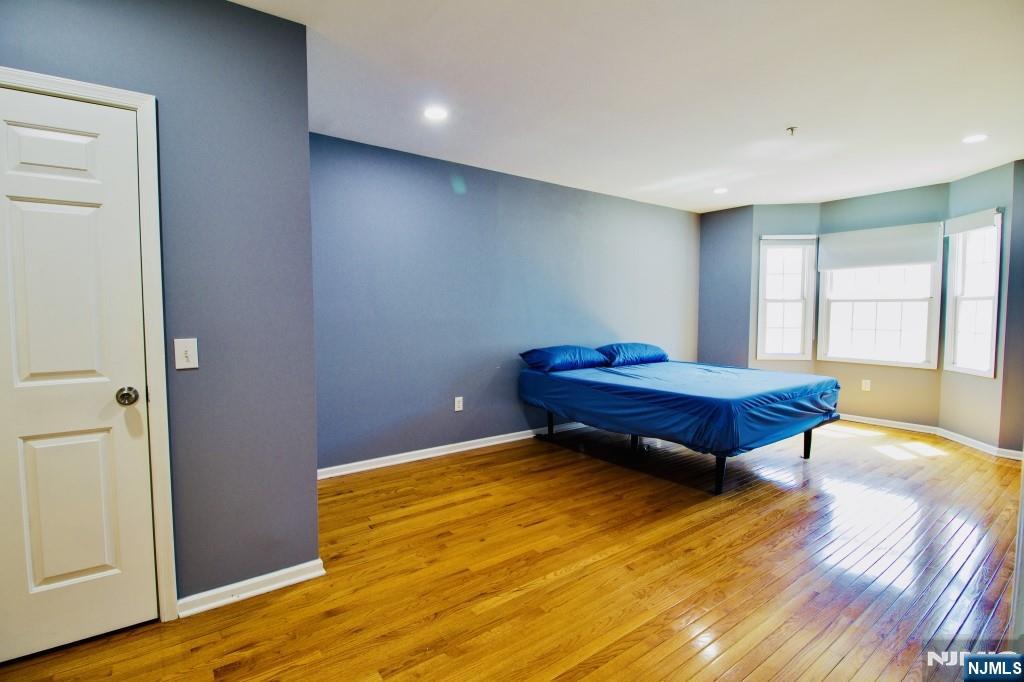 340 The Promenade Edgewater, NJ 07020 - Photo 23 of 46