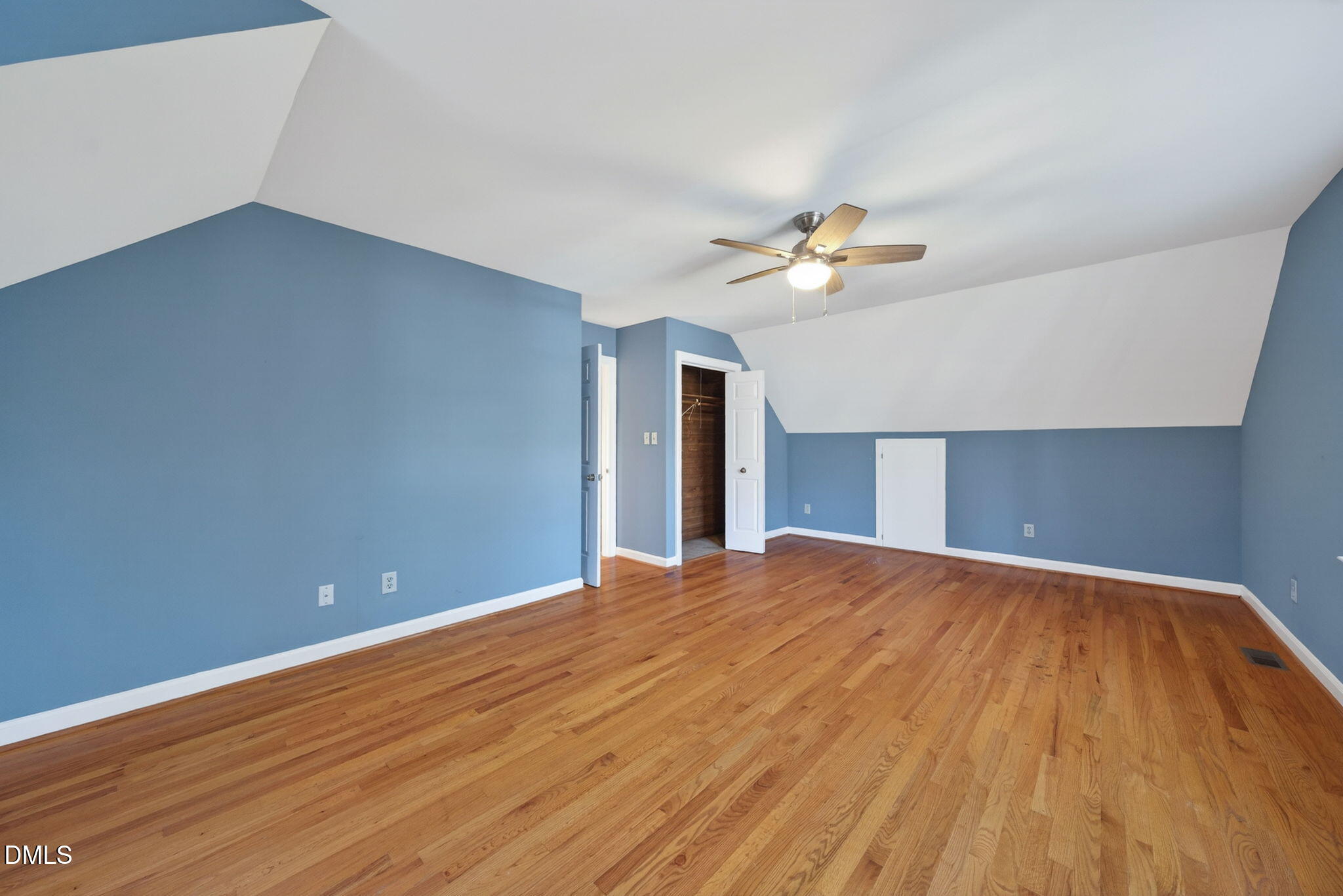 516 Weathergreen Drive Raleigh, NC 27615 - Photo 32 of 41 32-web-or-mls-516 Weathergreen-36