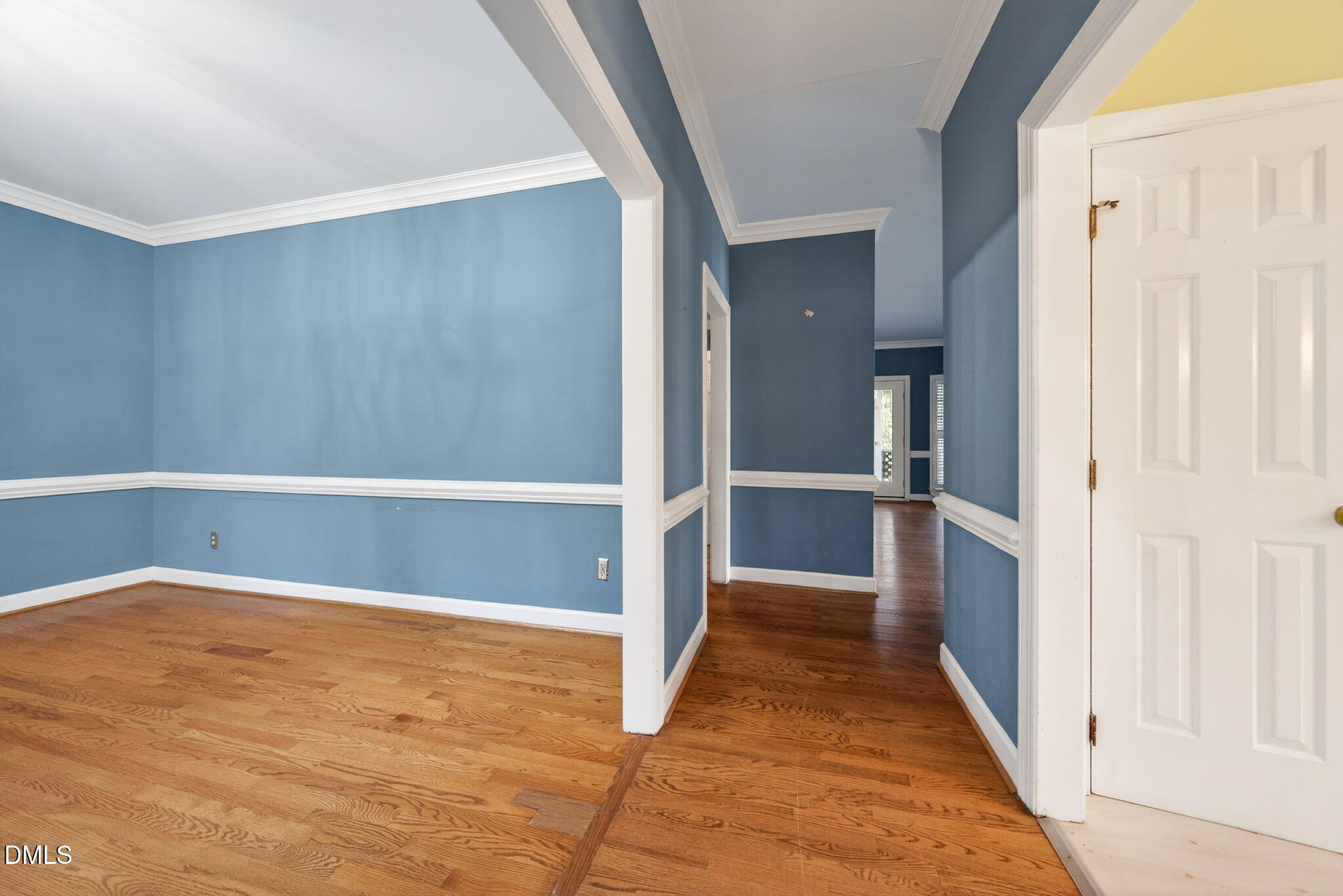 516 Weathergreen Drive Raleigh, NC 27615 - Photo 4 of 41 4-web-or-mls-516 Weathergreen-4