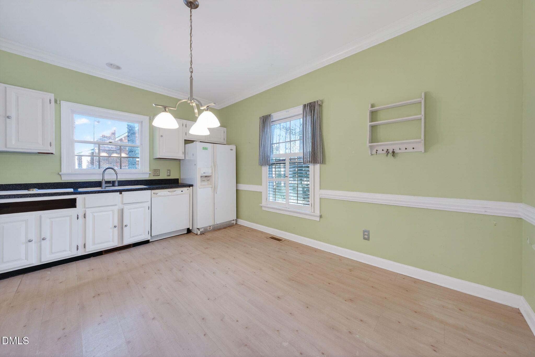 516 Weathergreen Drive Raleigh, NC 27615 - Photo 8 of 41 8-web-or-mls-516 Weathergreen-8