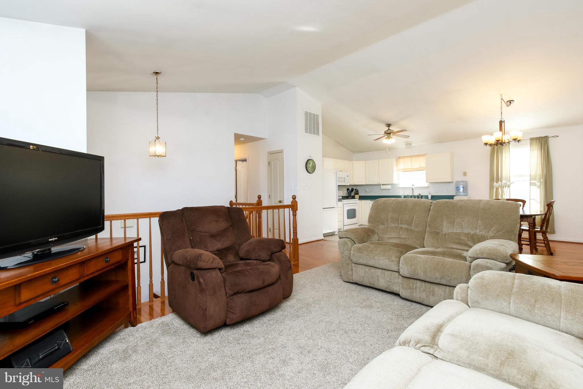 3811 Dakota Road Hampstead, MD 21074 - Photo 28 of 29 Open Floor Plan w/Vaulted Ceilings