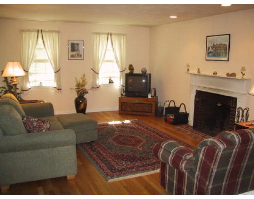 54 Totten Pond Road Waltham, MA 02451 - Photo 5 of 10 Gallery Image 5