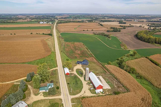 $599,900 | N5184 County Road North, Monroe, WI 53566