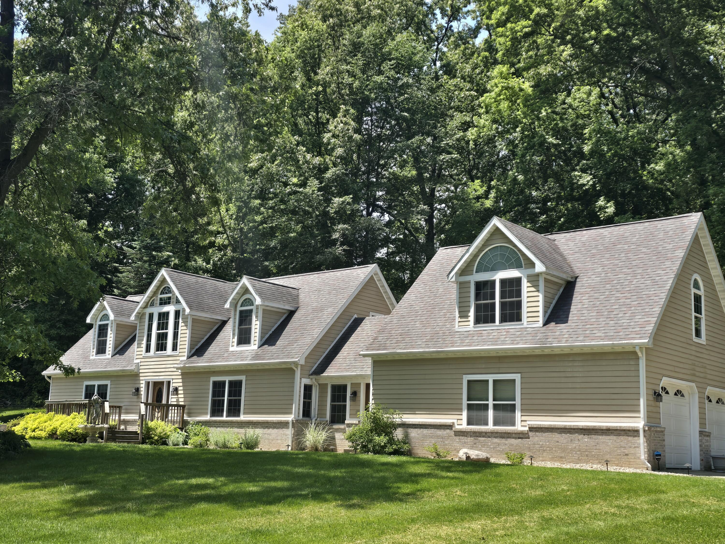 2688 North Goldring Road La Porte, IN 46350 - Photo 1 of 44 3000x2250