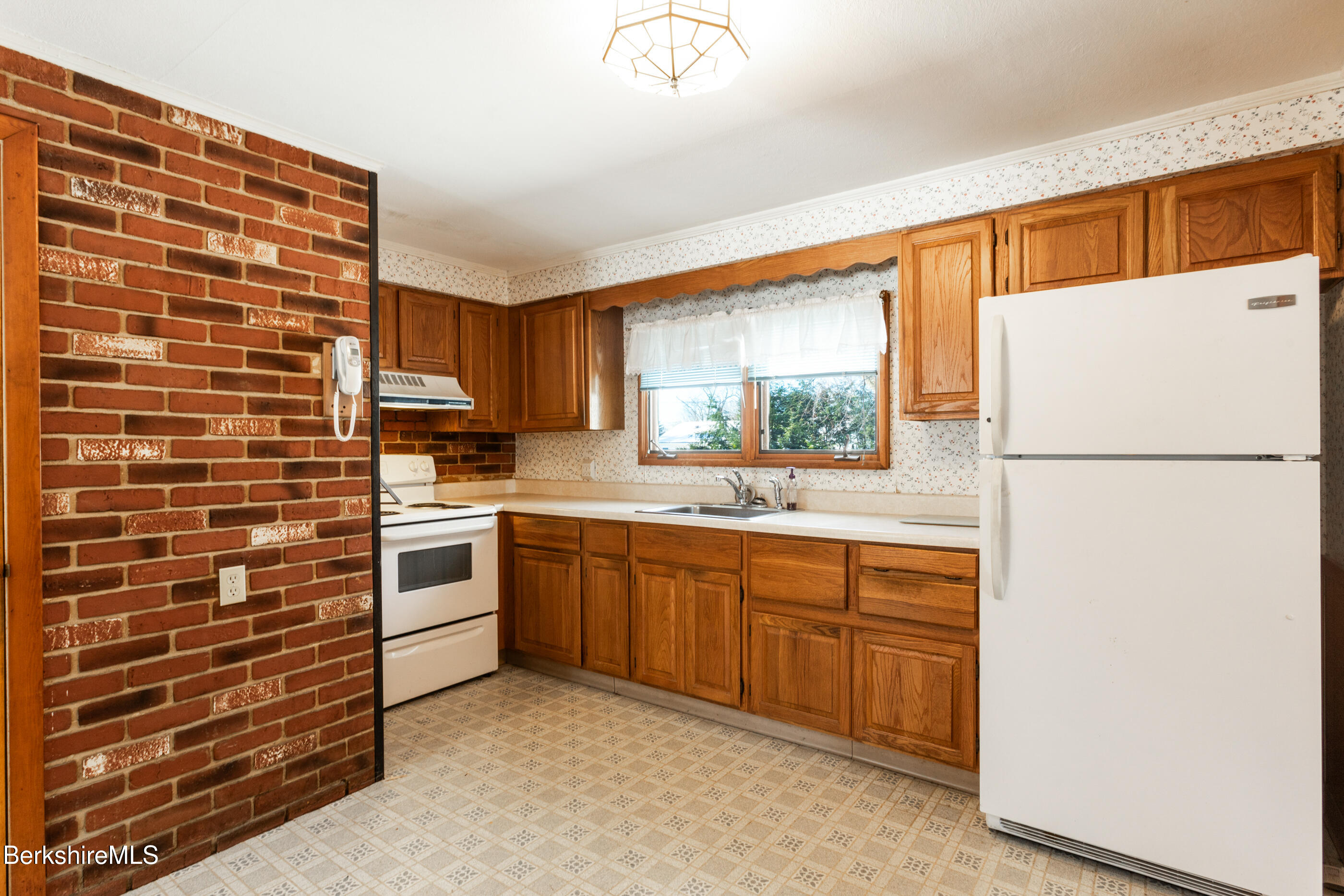 55 Eleanor Road Dalton, MA 01226 - Photo 11 of 27 Kitchen