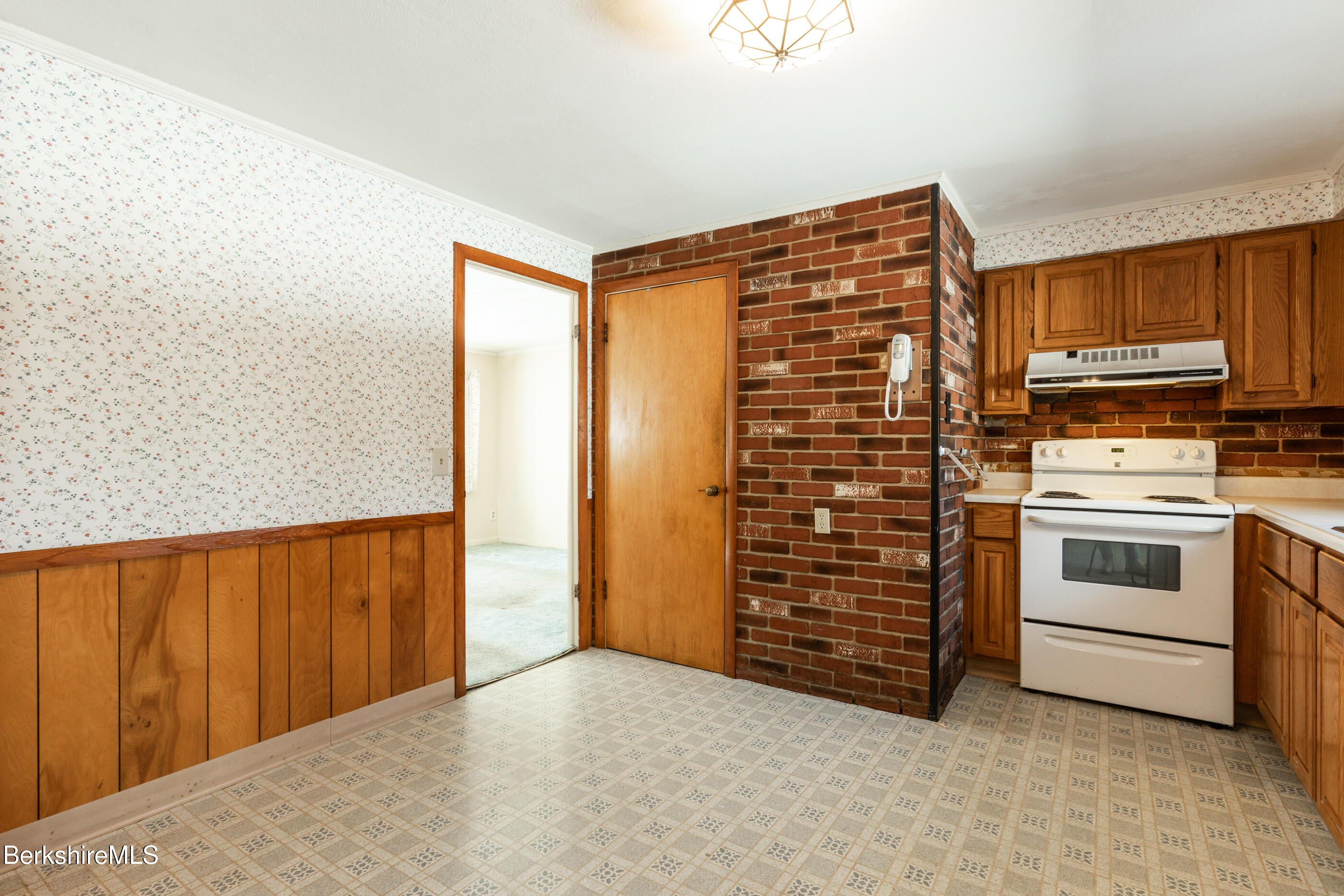 55 Eleanor Road Dalton, MA 01226 - Photo 12 of 27 Kitchen