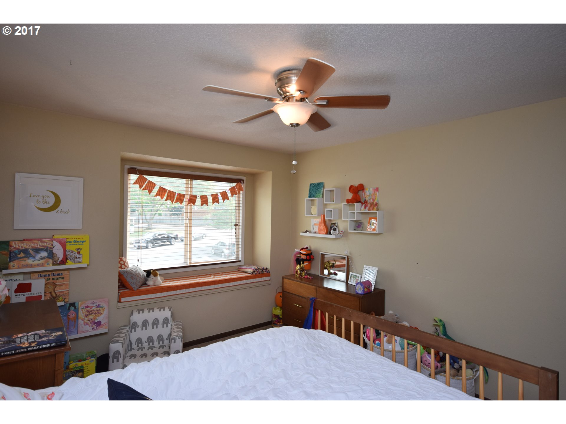 8087 Southwest Rigert Court Beaverton, OR 97007 - Photo 14 of 21 Gallery Image 14