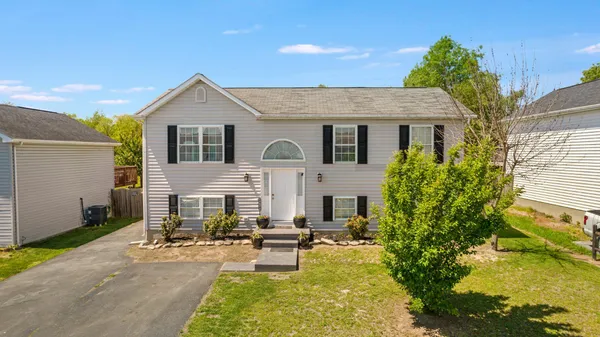 $359,990 | 316 Universe Drive, Martinsburg, WV 25404