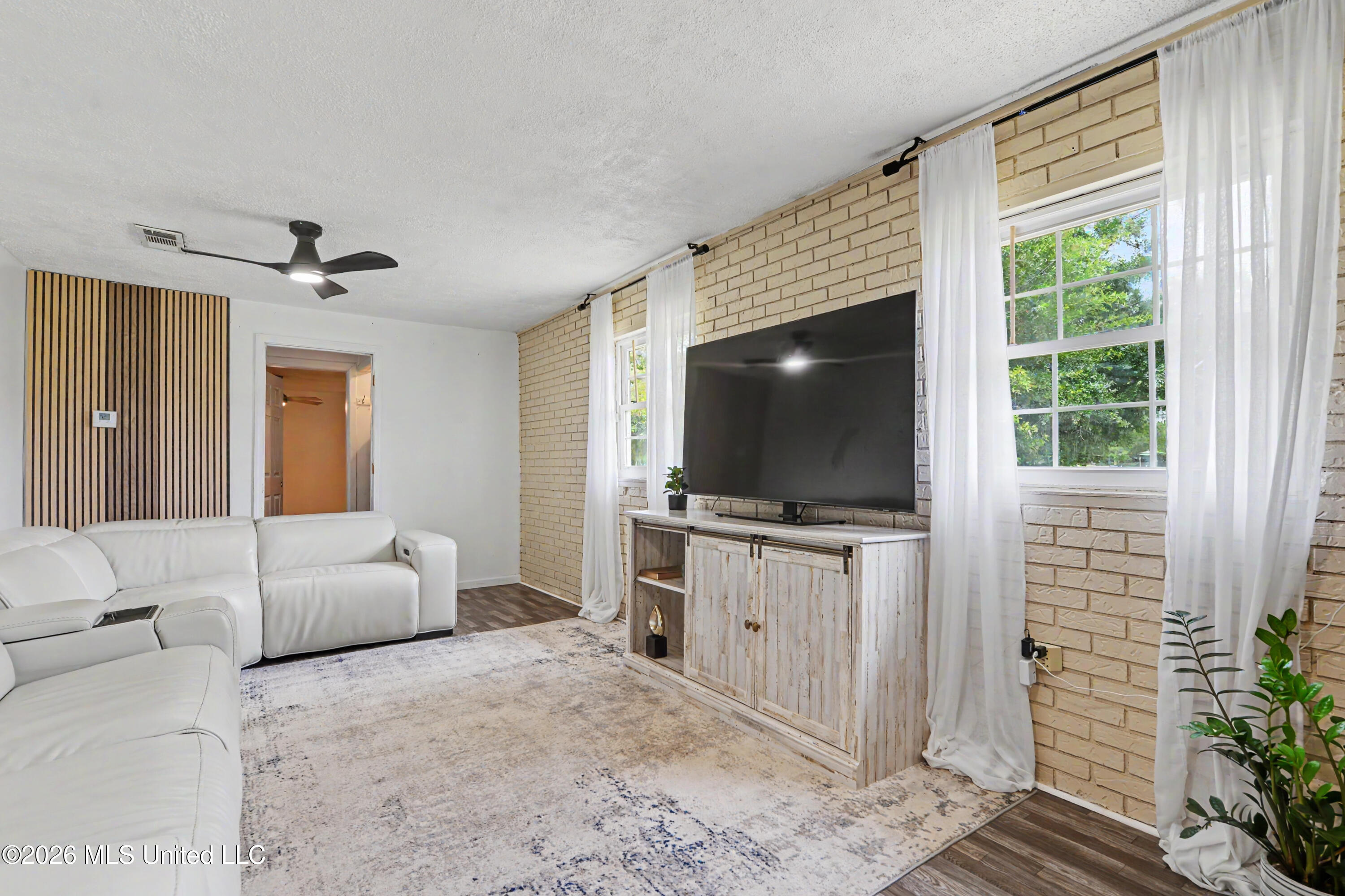 7374 Thompson Road Long Beach, MS 39560 - Photo 4 of 25 003
