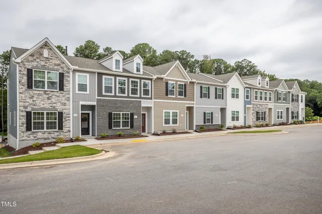 $257,900 | 26 Seville Way, Clayton, NC 27520