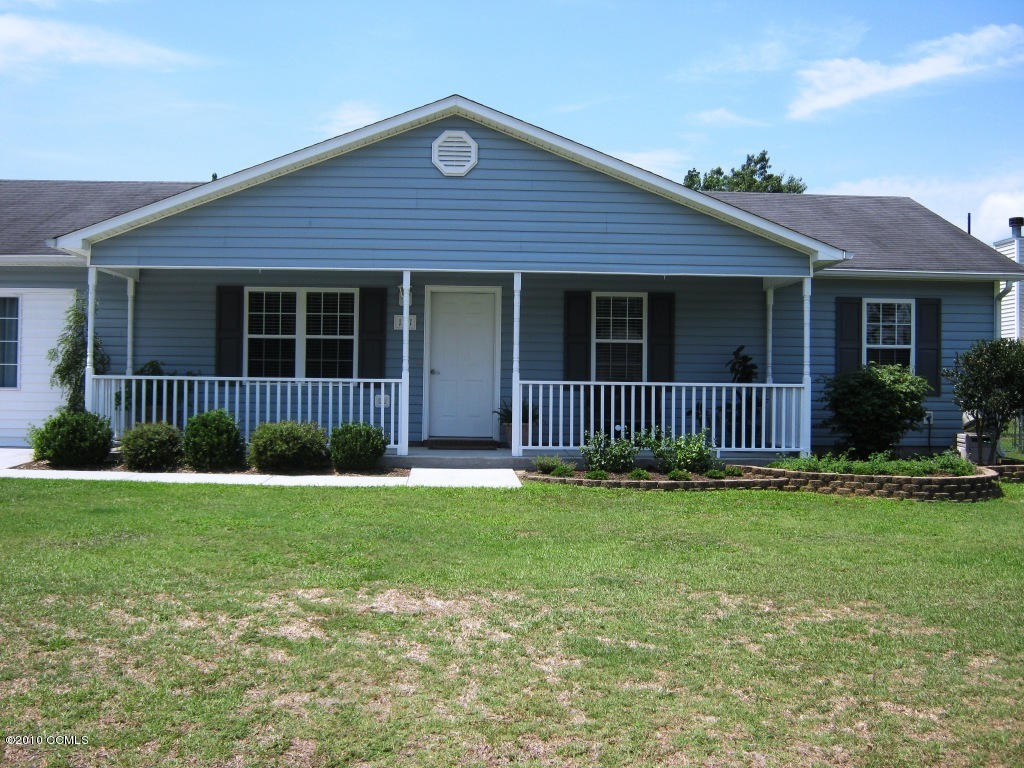 121 Fodder Drive Hubert, NC 28539 - Photo 1 of 16 Front