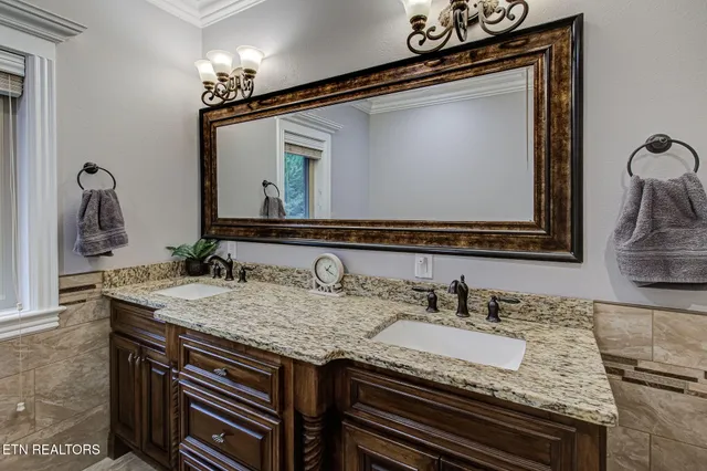 $619,900 | 604 Tanasi Lane, Loudon, TN 37774