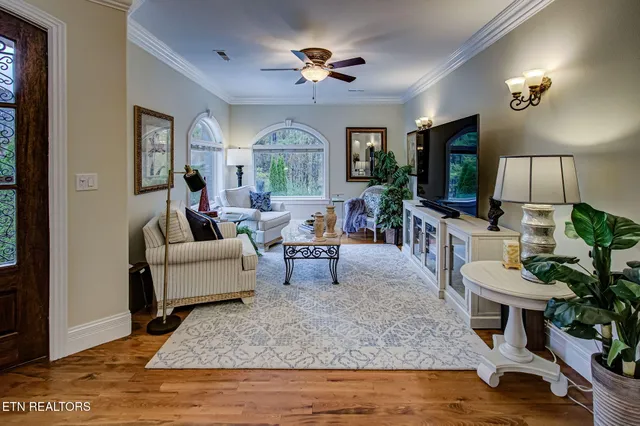 $619,900 | 604 Tanasi Lane, Loudon, TN 37774