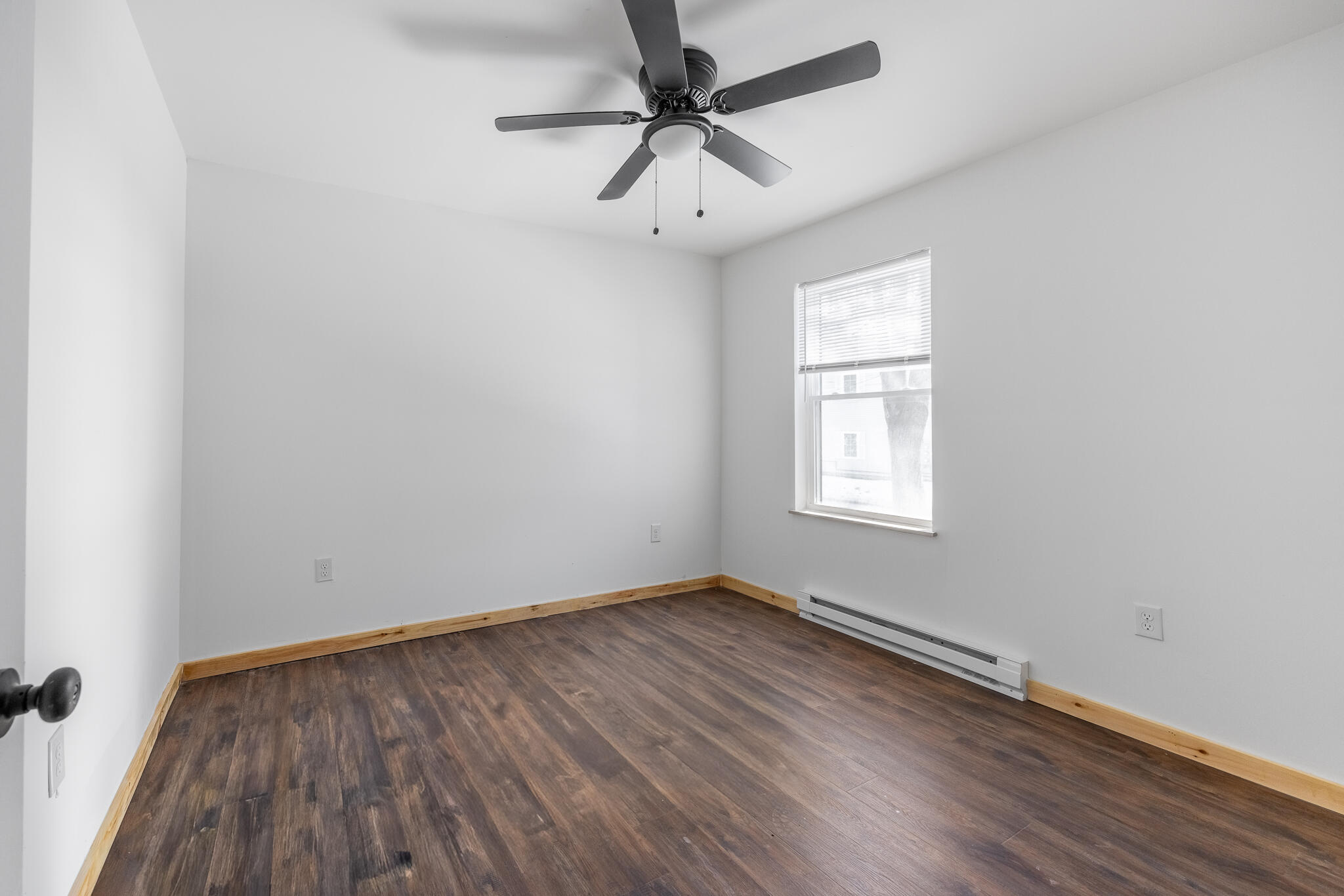 91 Walter Street Bangor, ME 04401 - Photo 22 of 24 Room 1