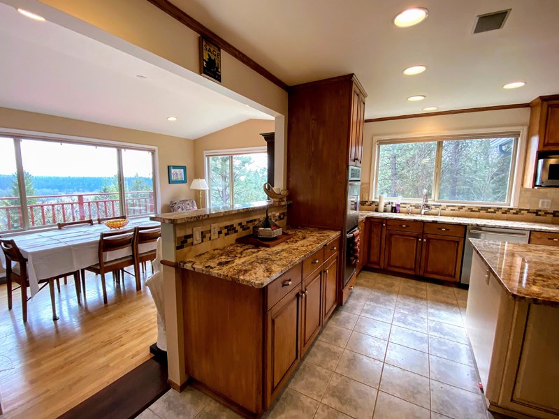 2412 East Chattaroy Road Chattaroy, WA 99003 - Photo 7 of 20 Gallery Image 7
