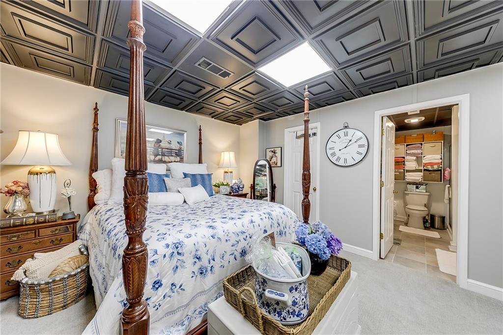 6180 Old Jefferson Road Athens, GA 30607 - Photo 70 of 100 a bed room with a bed and a table