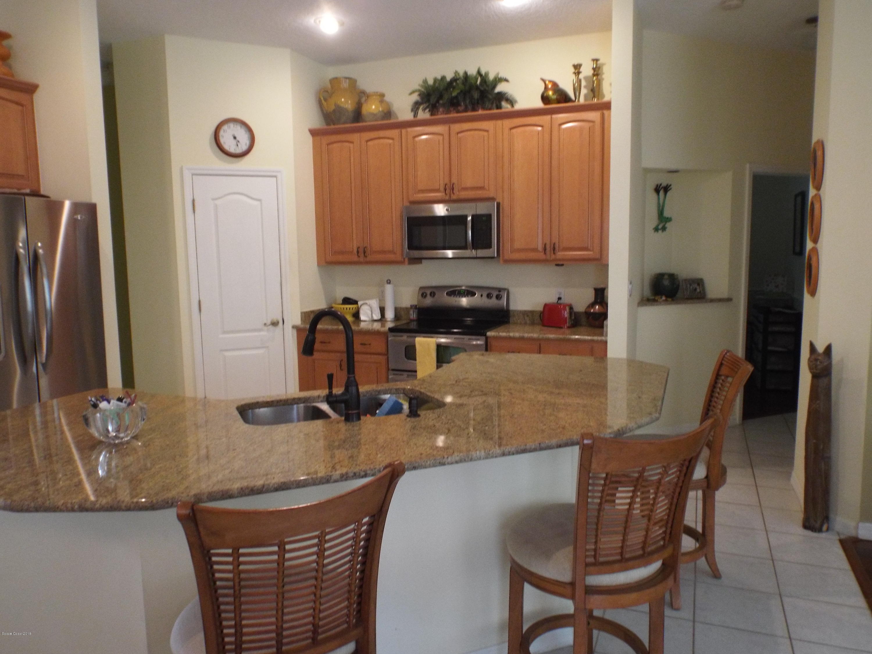 4289 Country Road Melbourne, FL 32934 - Photo 7 of 26 005