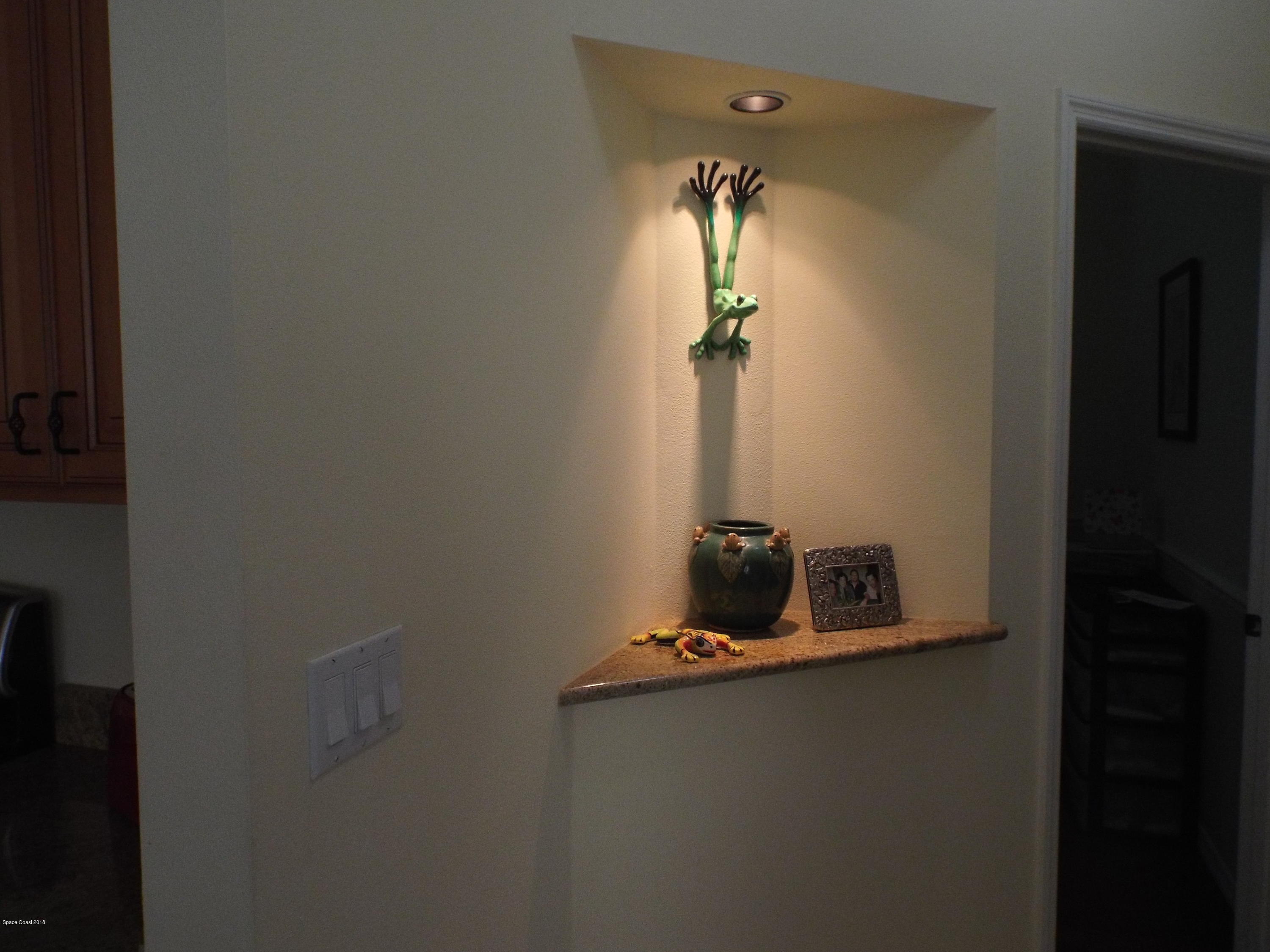 4289 Country Road Melbourne, FL 32934 - Photo 8 of 26 006