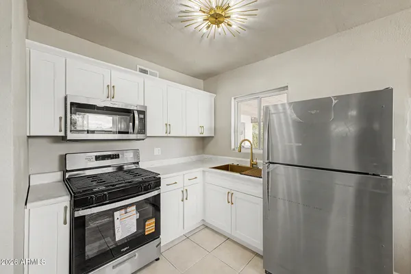 $299,999 | 3107 North 25th Drive, Phoenix, AZ 85017