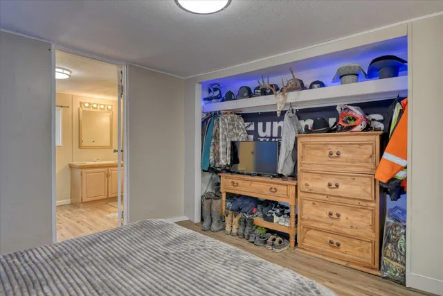 $345,000 | 27904 North Hardesty Road, Chattaroy, WA 99003