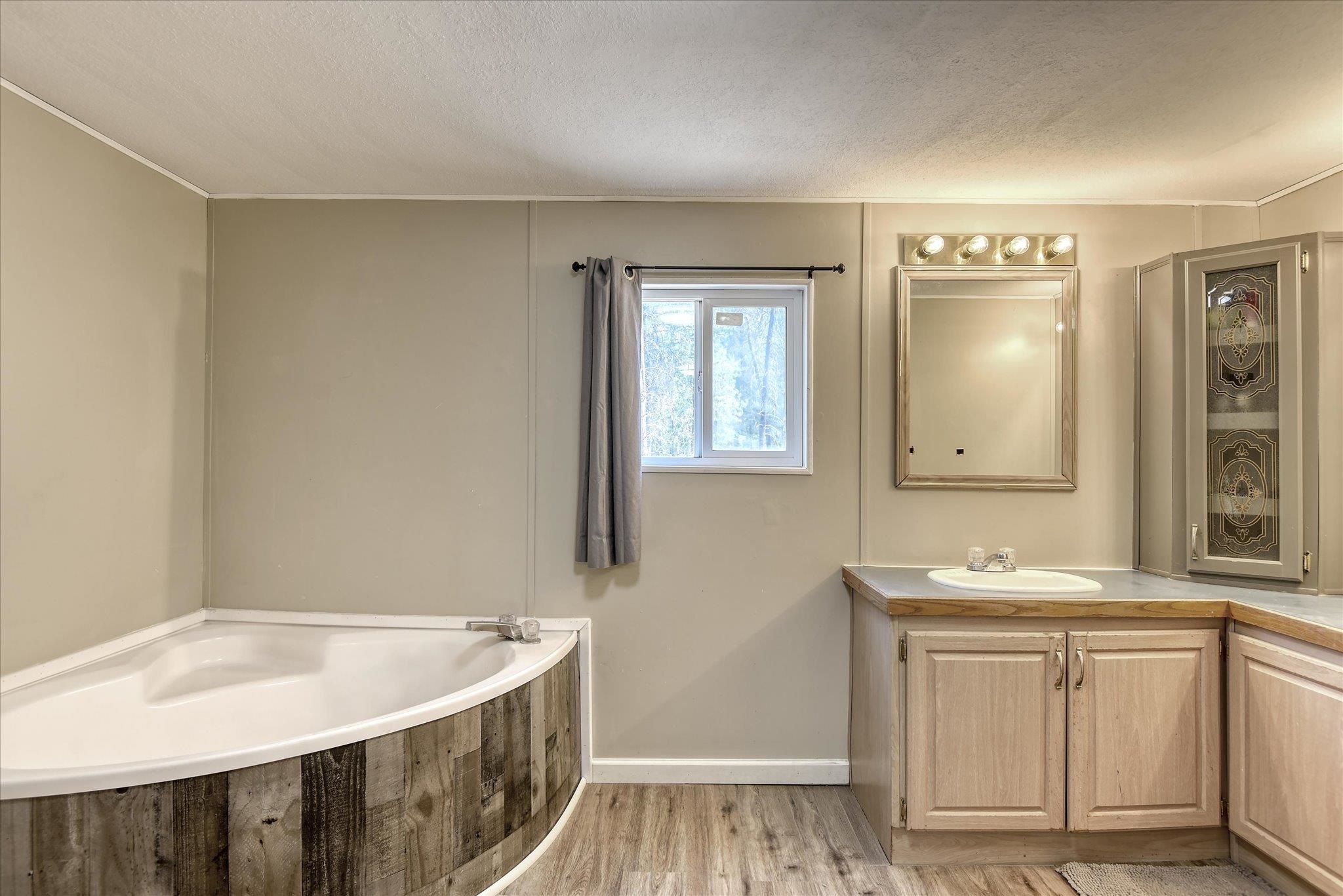 27904 North Hardesty Road Chattaroy, WA 99003 - Photo 19 of 49