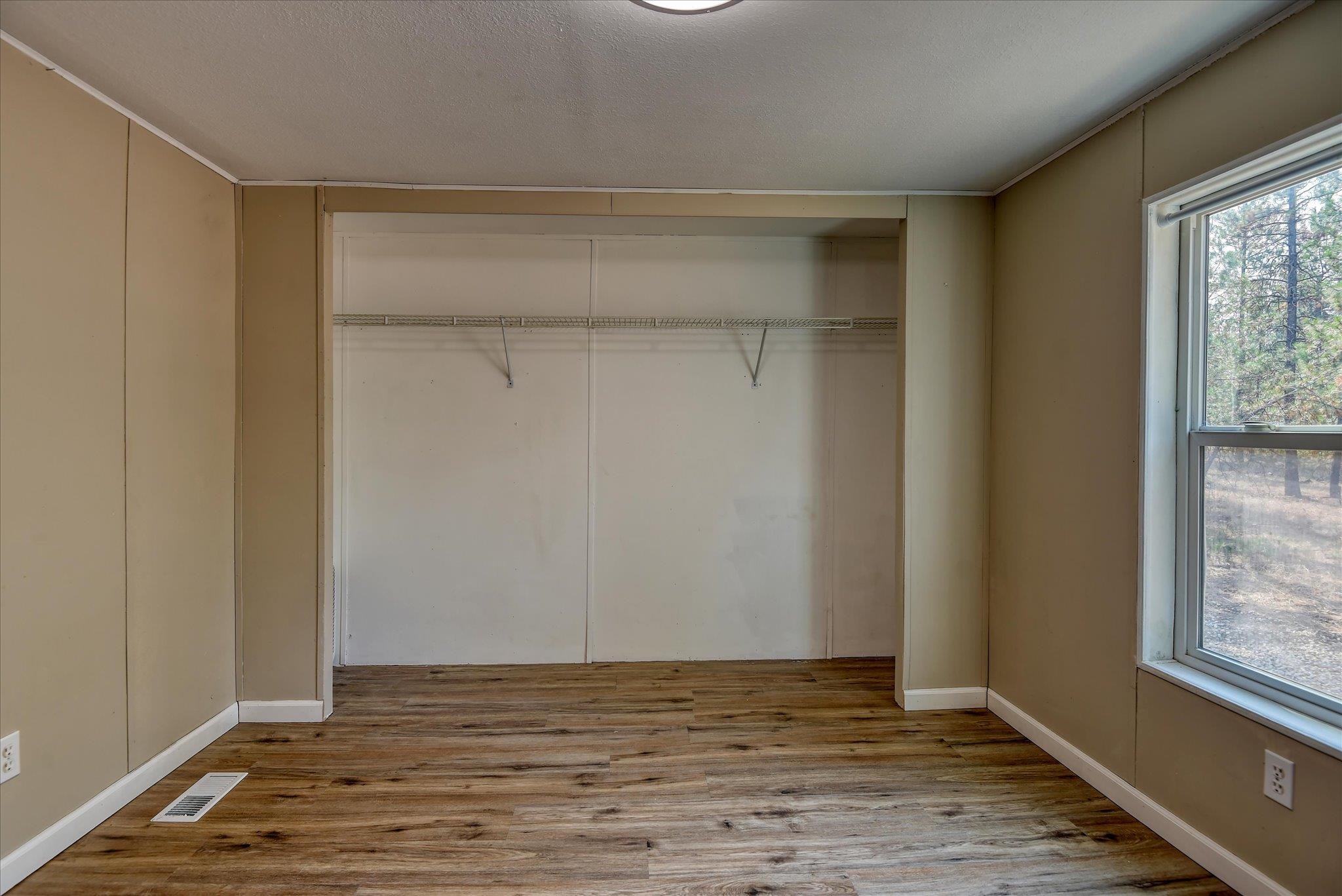 27904 North Hardesty Road Chattaroy, WA 99003 - Photo 24 of 49