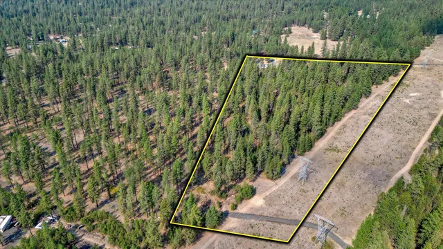 $345,000 | 27904 North Hardesty Road, Chattaroy, WA 99003