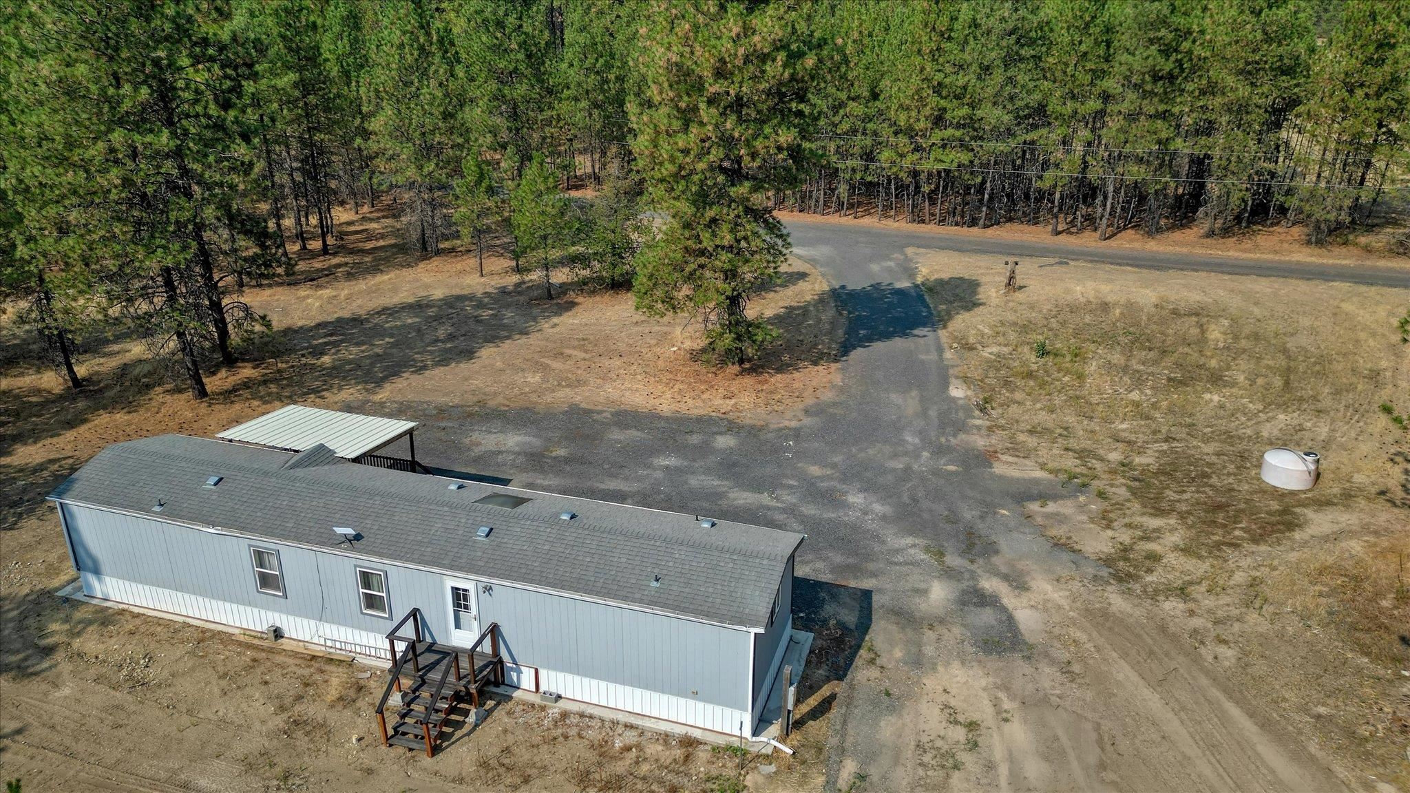 27904 North Hardesty Road Chattaroy, WA 99003 - Photo 31 of 49