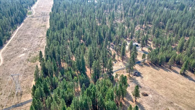 $345,000 | 27904 North Hardesty Road, Chattaroy, WA 99003