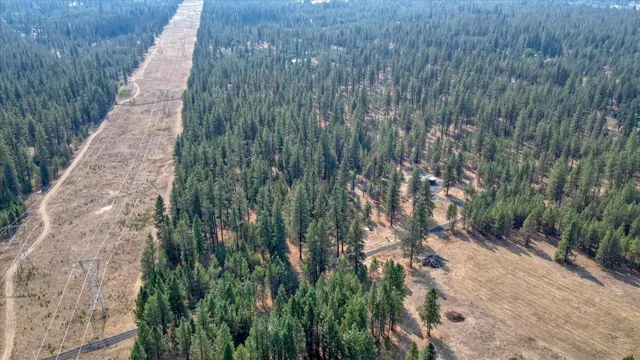 $345,000 | 27904 North Hardesty Road, Chattaroy, WA 99003