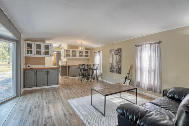 $345,000 | 27904 North Hardesty Road, Chattaroy, WA 99003