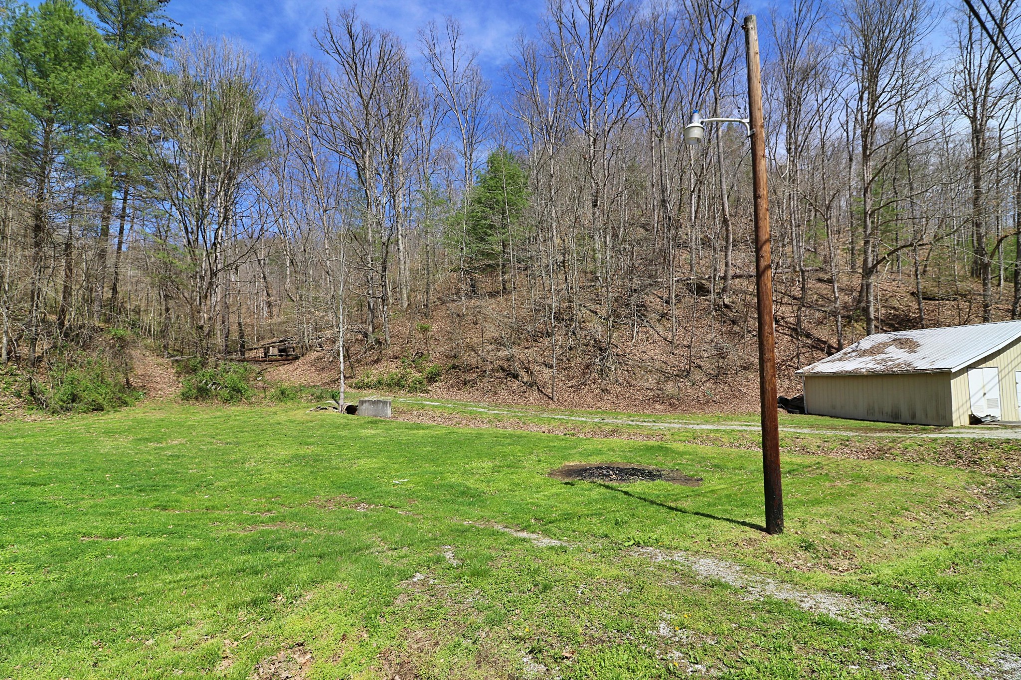 1239 Brimstone Road Robbins, TN 37852 - Photo 31 of 40 Gallery Image 31