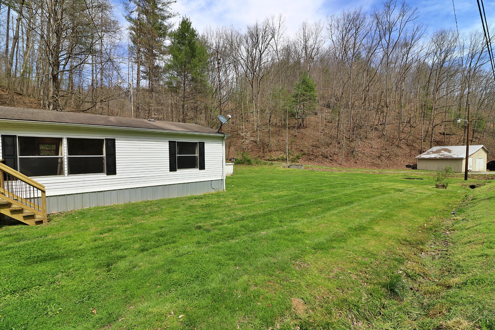 1239 Brimstone Road Robbins, TN 37852 - Photo 34 of 40 Gallery Image 34