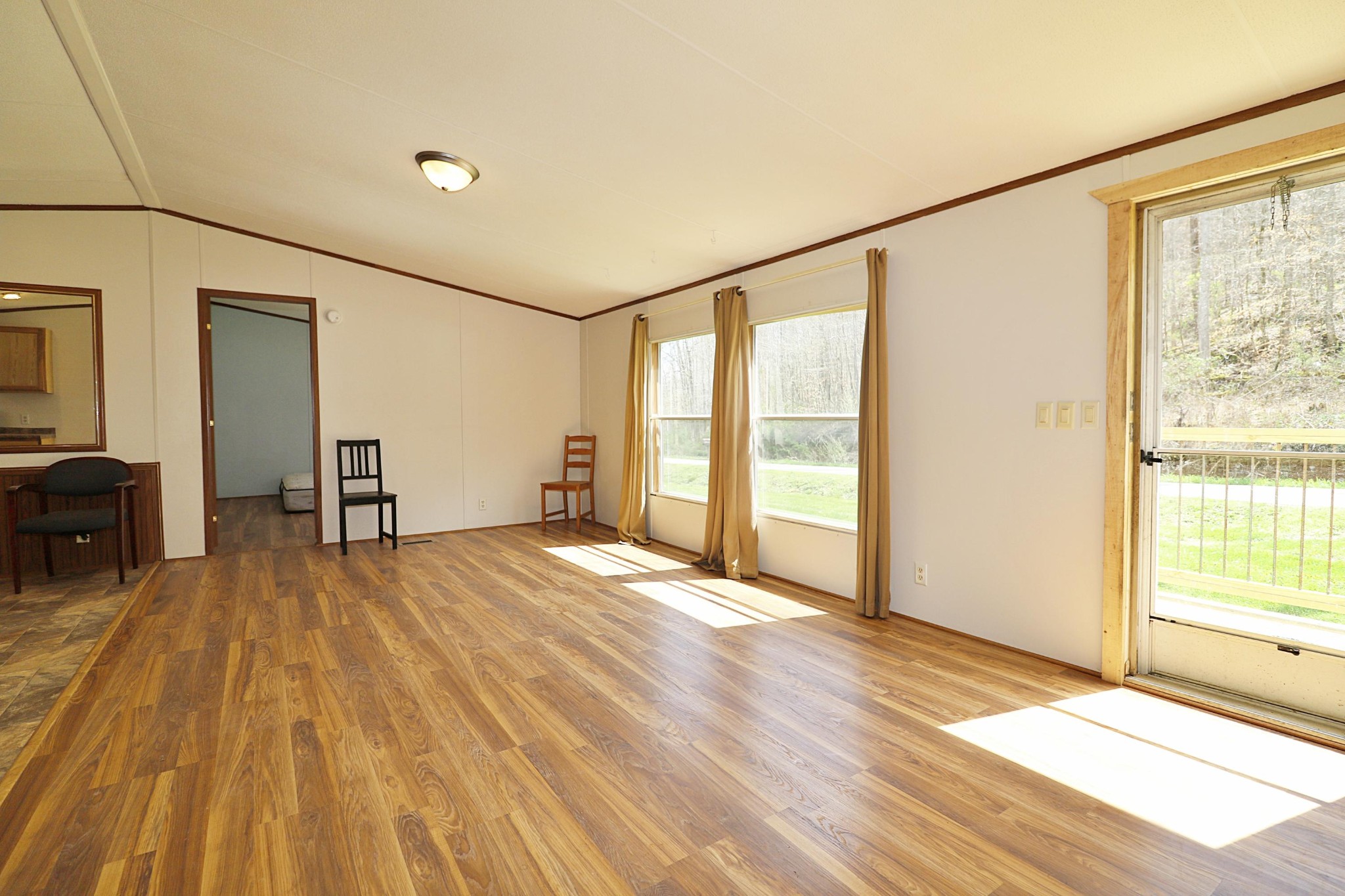 1239 Brimstone Road Robbins, TN 37852 - Photo 7 of 40 Gallery Image 7
