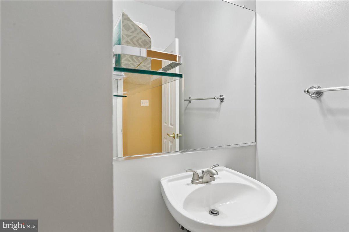 2943 St Helen Circle Silver Spring, MD 20906 - Photo 9 of 40 Sleek and modern bathroom design.