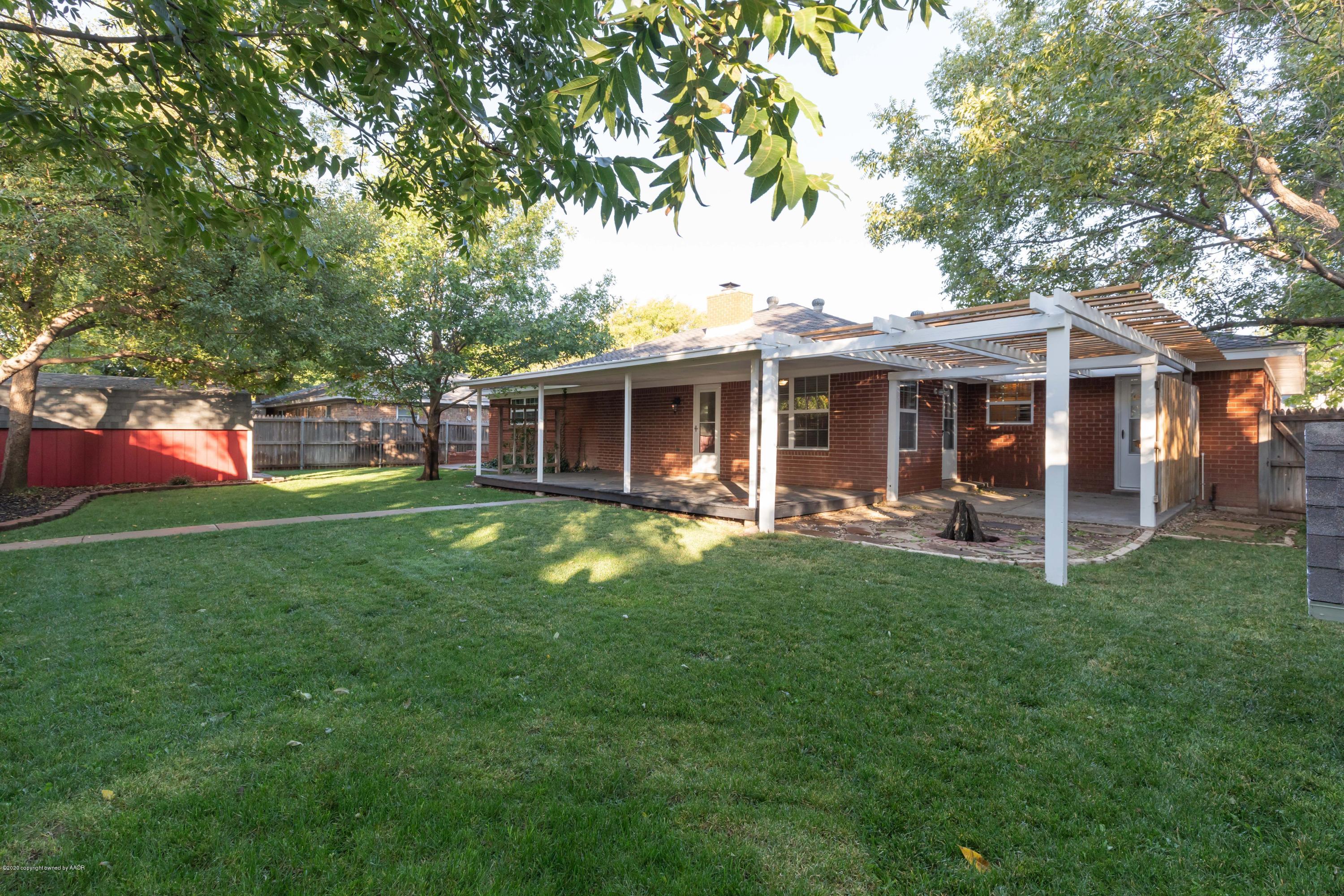 6119 Hanson Road Amarillo, TX 79106 - Photo 2 of 45 backyard to large covered deck