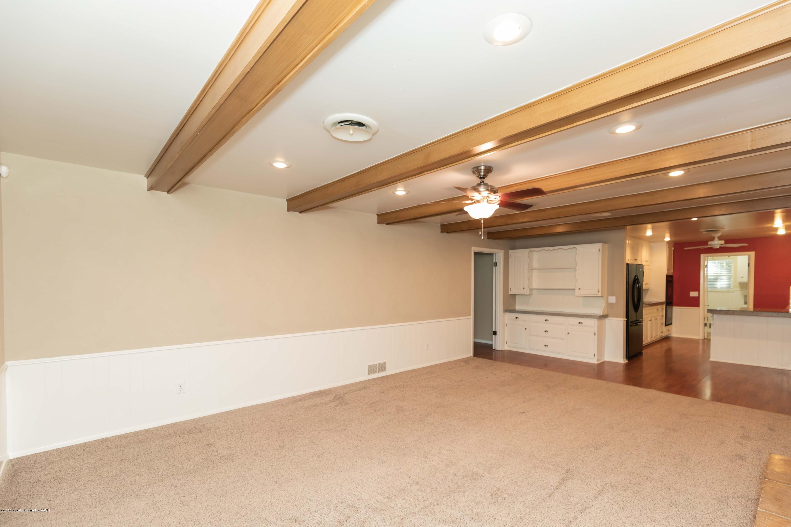 6119 Hanson Road Amarillo, TX 79106 - Photo 13 of 45 DEN VIEW 3