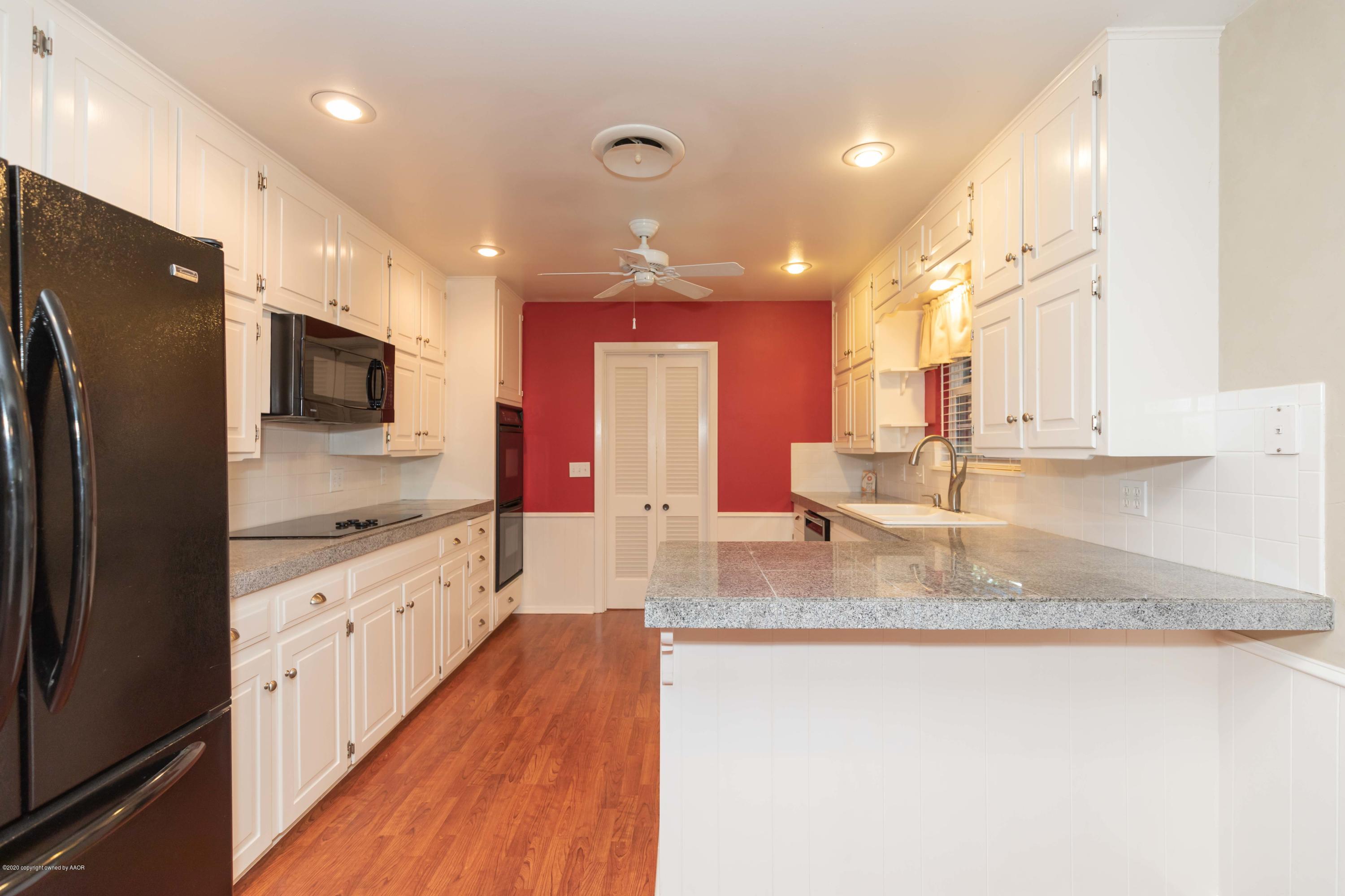 6119 Hanson Road Amarillo, TX 79106 - Photo 31 of 45 KITCHEN VIEW 1