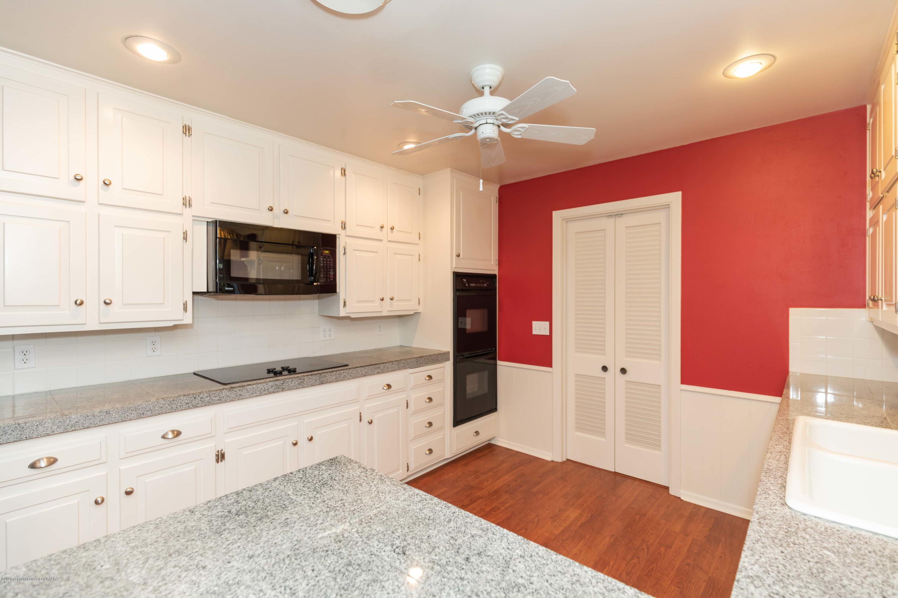 6119 Hanson Road Amarillo, TX 79106 - Photo 32 of 45 KITCHEN VIEW 2